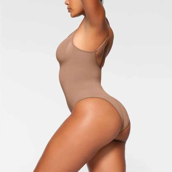 Skims Seamless Sculpt Brief Bodysuit In Sienna Size XL NWOT - Picture 3 of 6